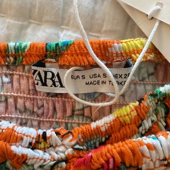 NWT Zara off the shoulder balloon short sleeve crop top in size s - Picture 5 of 6